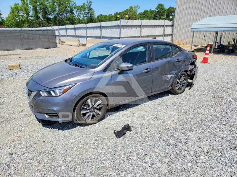 2021 Nissan VERSA фото