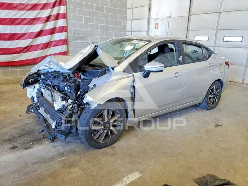 2021 Nissan VERSA фото