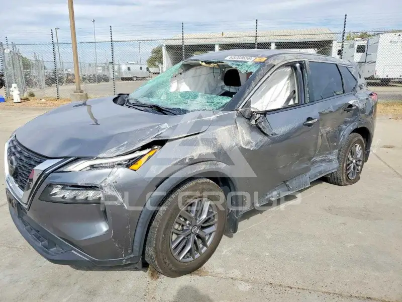 2021 Nissan ROGUE photo