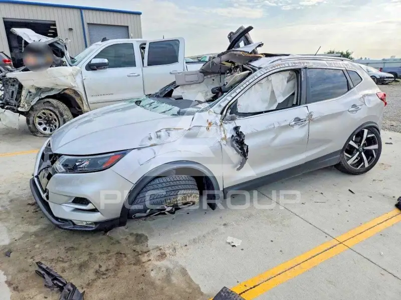 2021 Nissan ROGUE photo