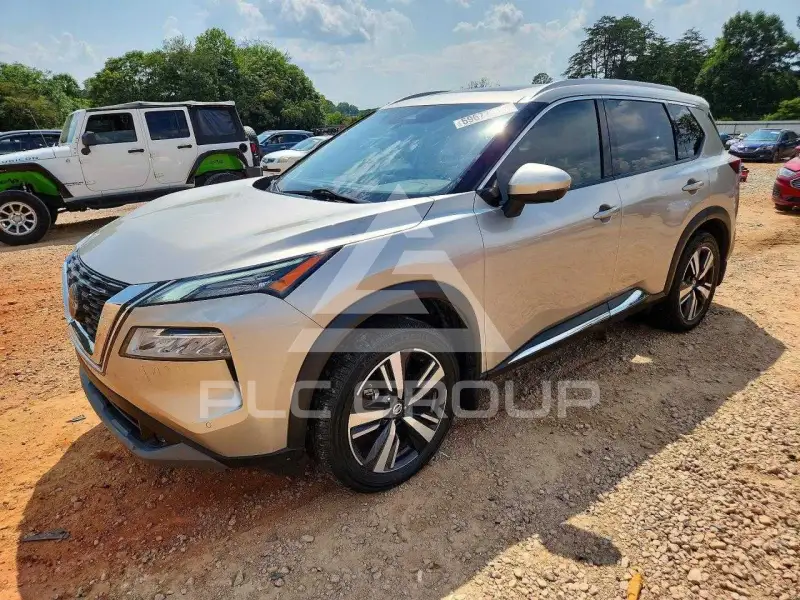 2021 Nissan ROGUE photo