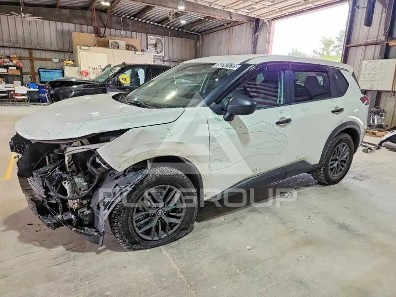 2021 Nissan ROGUE photo