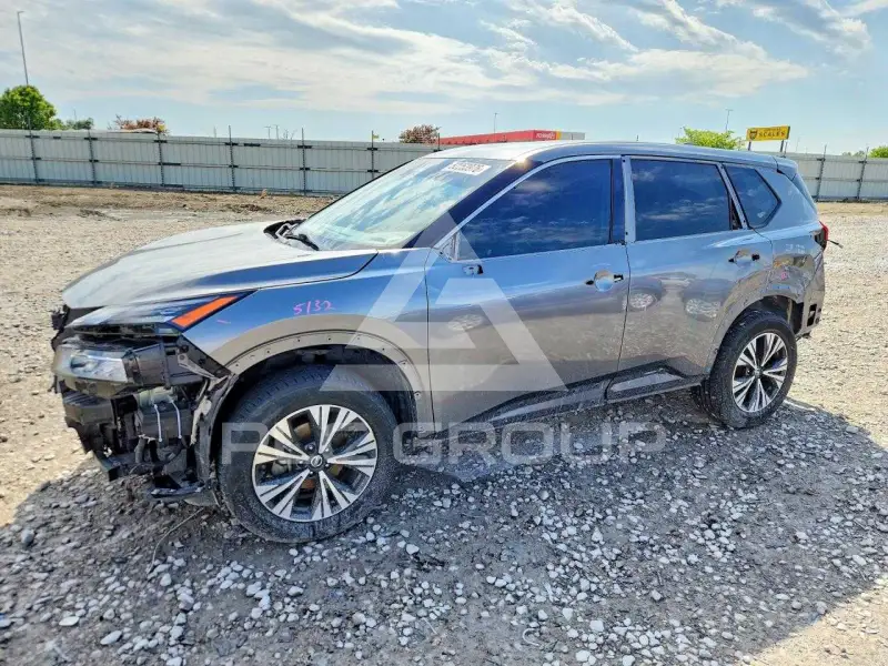 2021 Nissan ROGUE photo