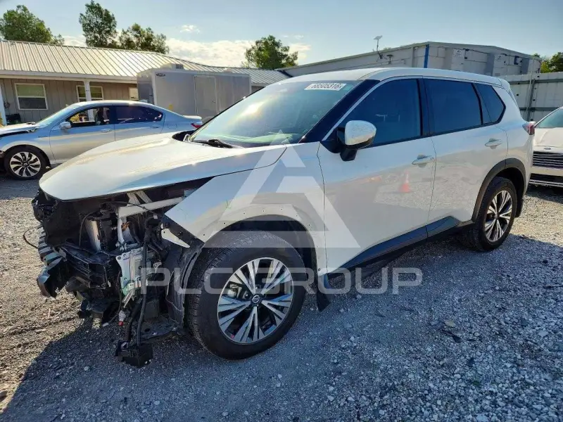 2021 Nissan ROGUE photo
