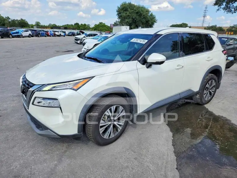 2021 Nissan ROGUE photo