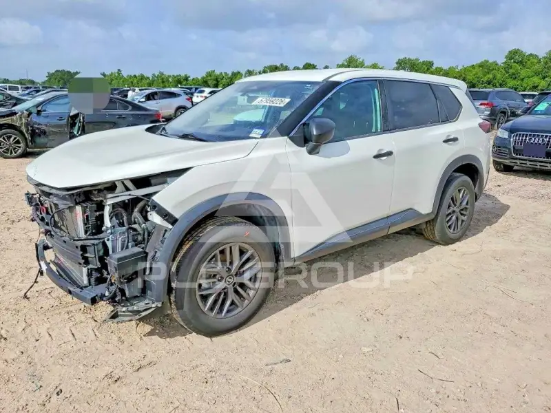 2021 Nissan ROGUE photo