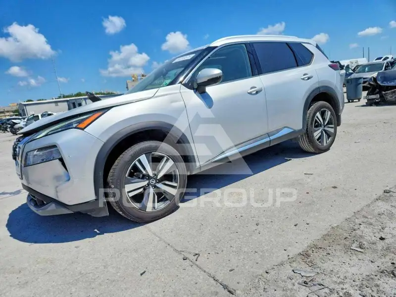 2021 Nissan ROGUE photo