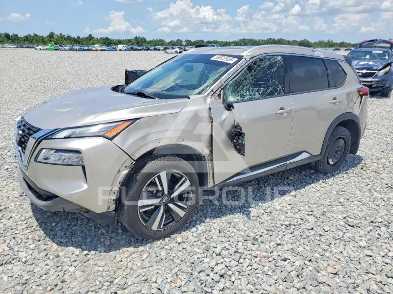 2021 Nissan ROGUE photo