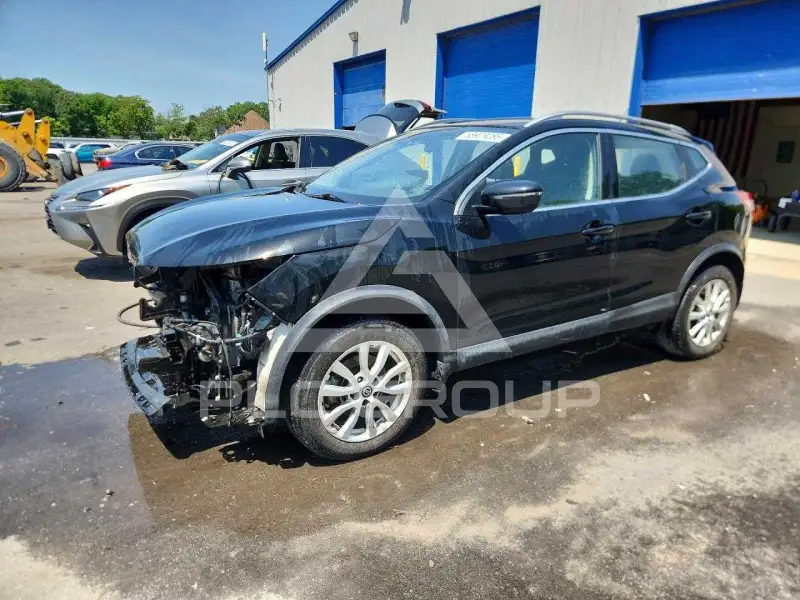 2021 Nissan ROGUE photo