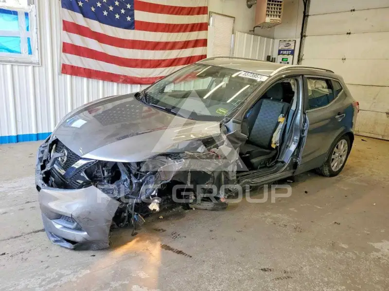 2021 Nissan ROGUE photo