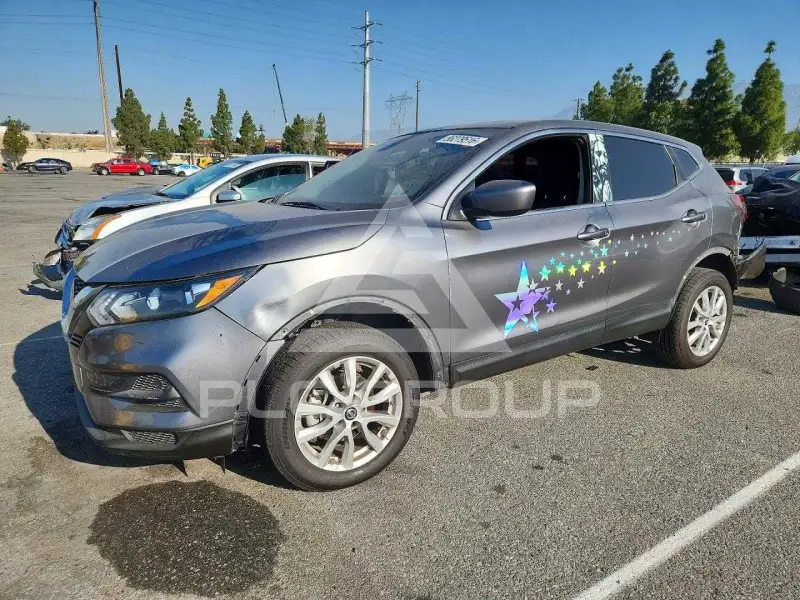 2021 Nissan ROGUE photo