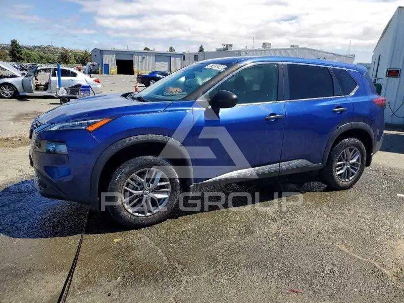 2021 Nissan ROGUE photo