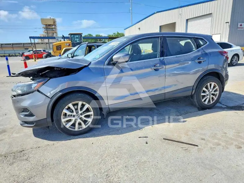 2021 Nissan ROGUE photo
