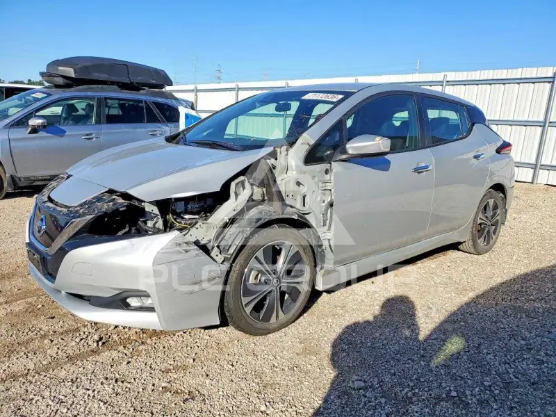 2021 Nissan LEAF фото