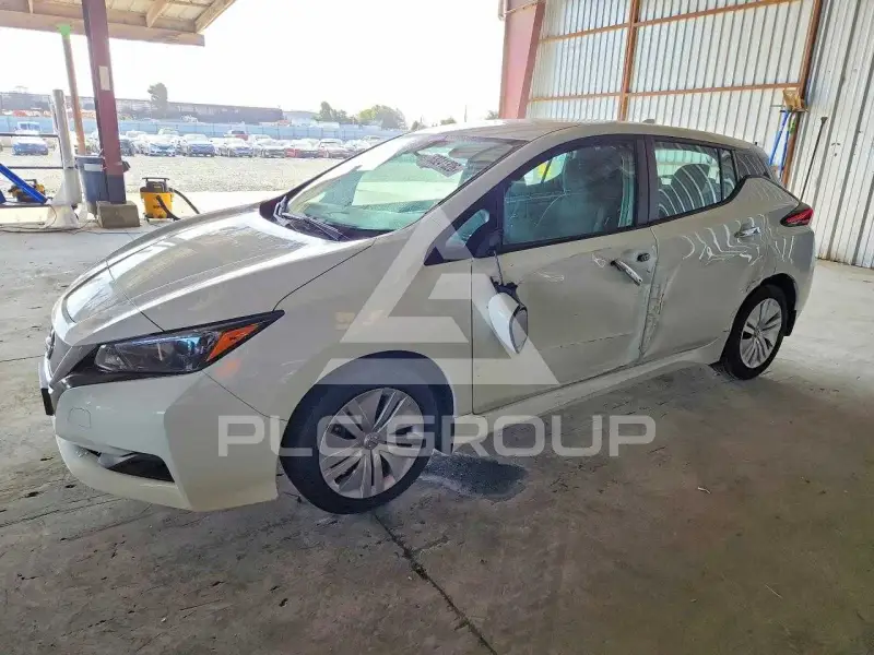 2021 Nissan LEAF фото