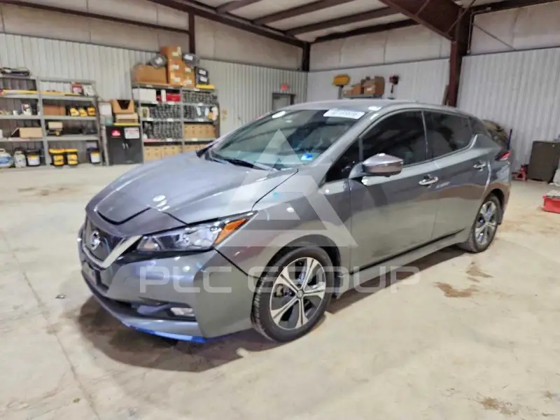 2021 Nissan LEAF фото