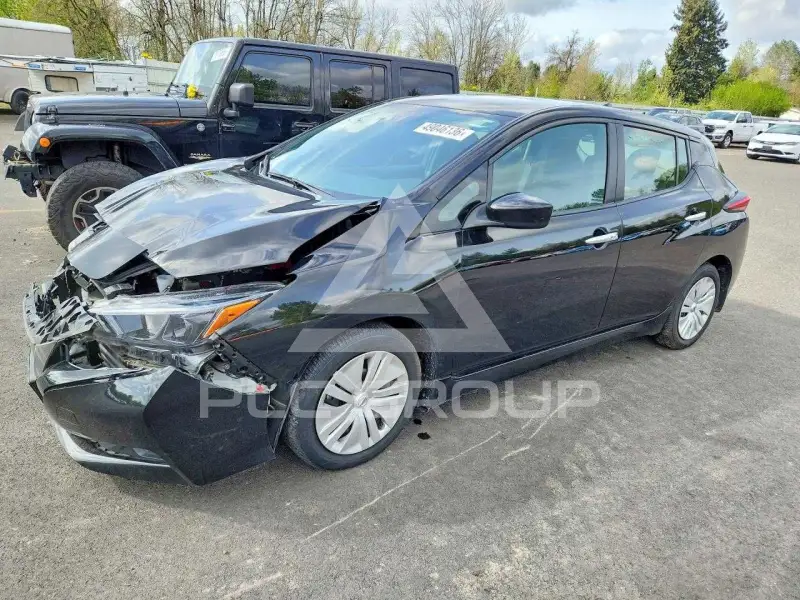 2021 Nissan LEAF photo