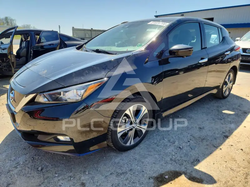 2021 Nissan LEAF photo
