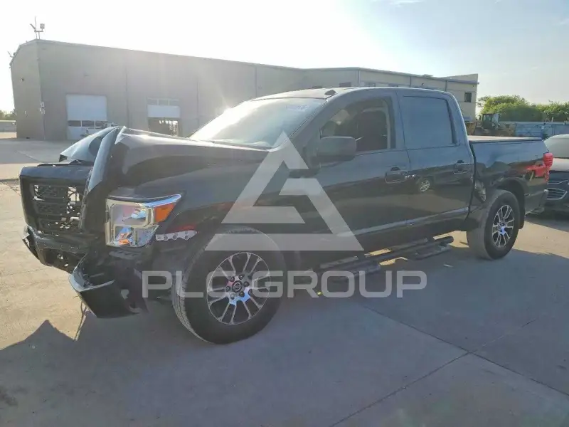 2021 Nissan TITAN фото