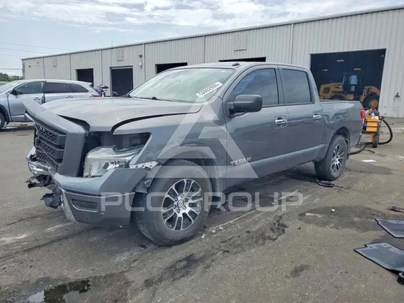 2021 Nissan TITAN фото