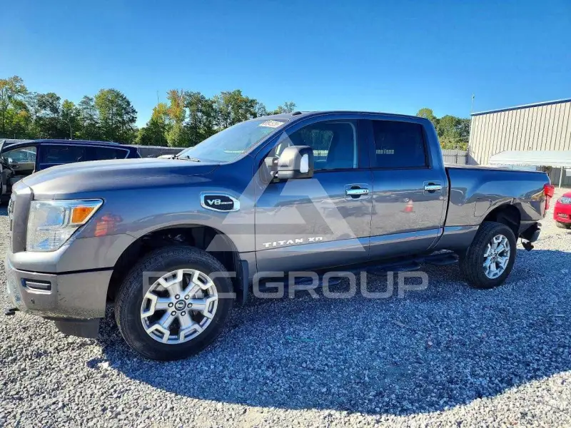 2021 Nissan TITAN фото