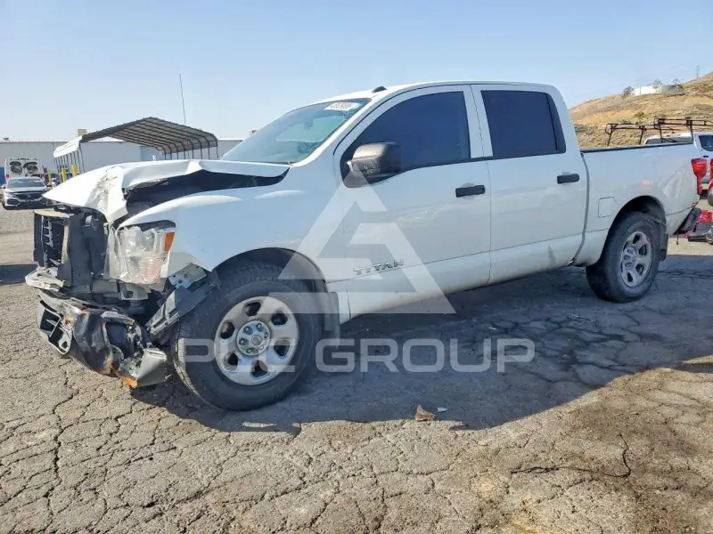 2021 Nissan TITAN фото