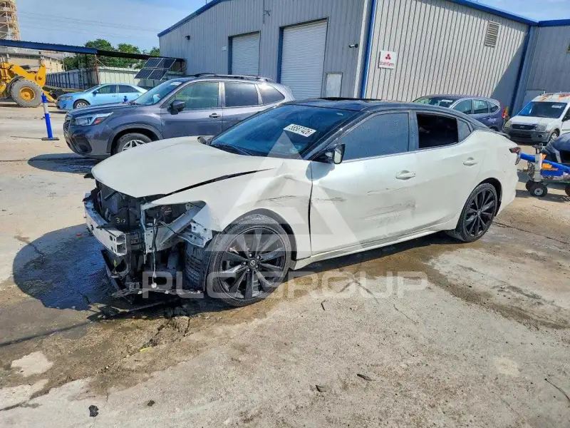 2021 Nissan MAXIMA photo