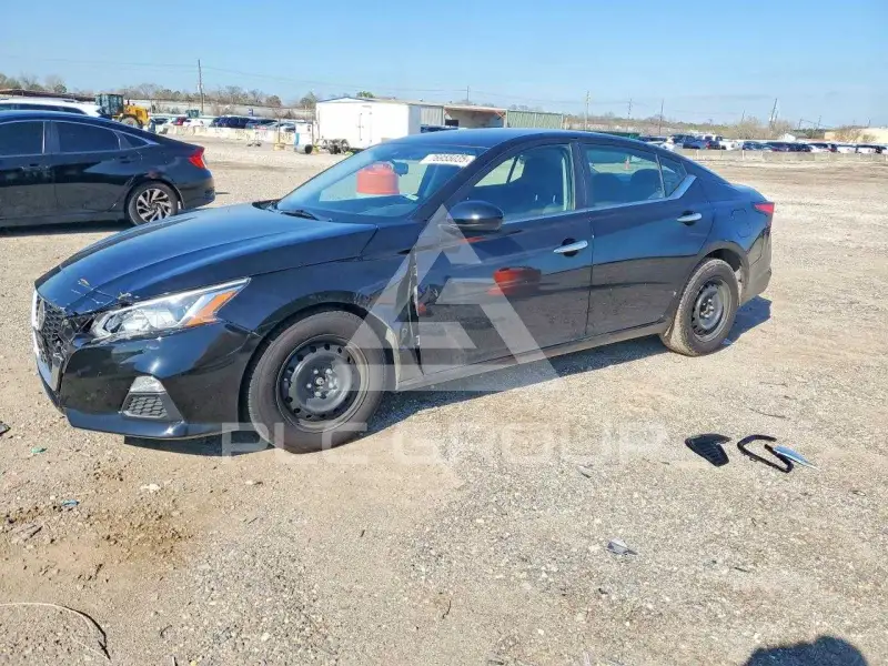 2021 Nissan ALTIMA photo