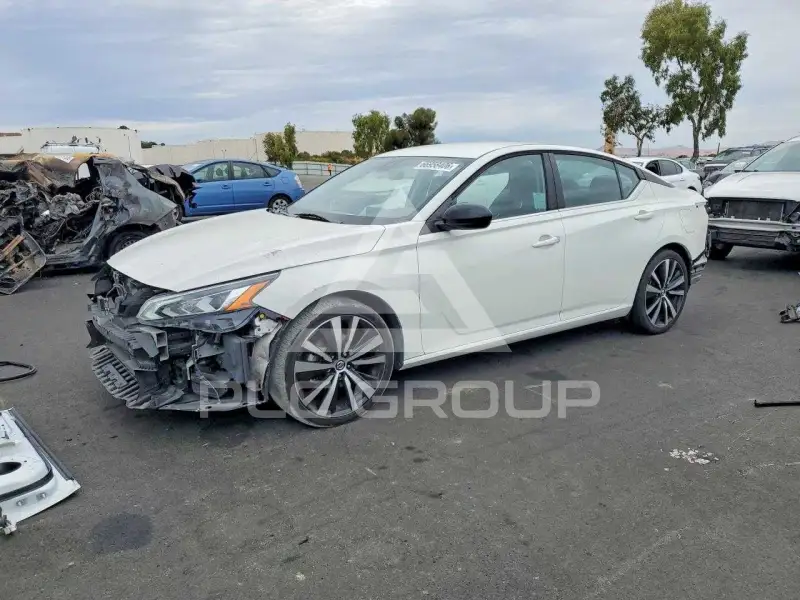 2021 Nissan ALTIMA photo