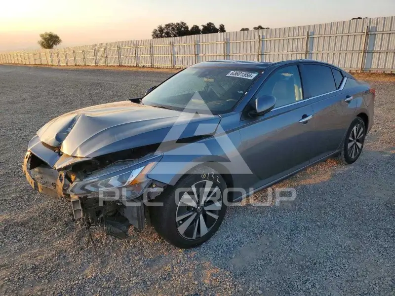 2021 Nissan ALTIMA photo