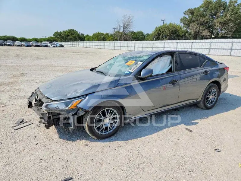2021 Nissan ALTIMA photo