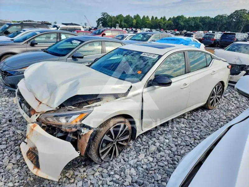 2021 Nissan ALTIMA photo