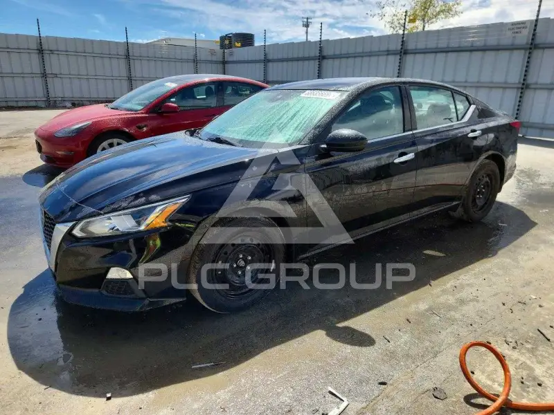 2021 Nissan ALTIMA photo