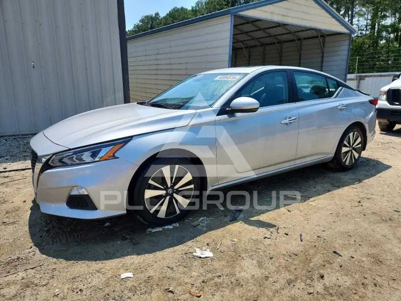 2021 Nissan ALTIMA photo
