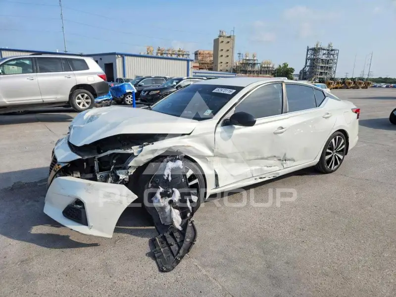 2021 Nissan ALTIMA фото