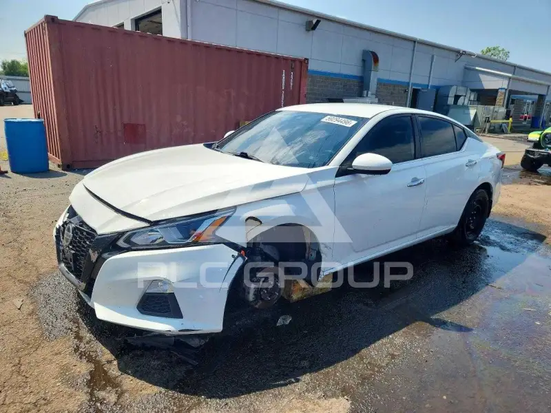 2021 Nissan ALTIMA photo