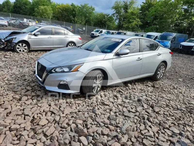 2021 Nissan ALTIMA photo