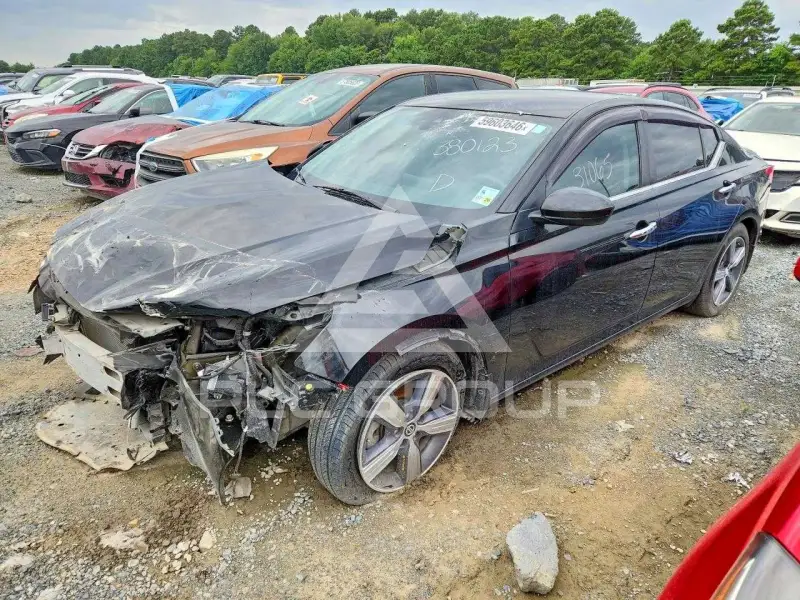 2021 Nissan ALTIMA photo