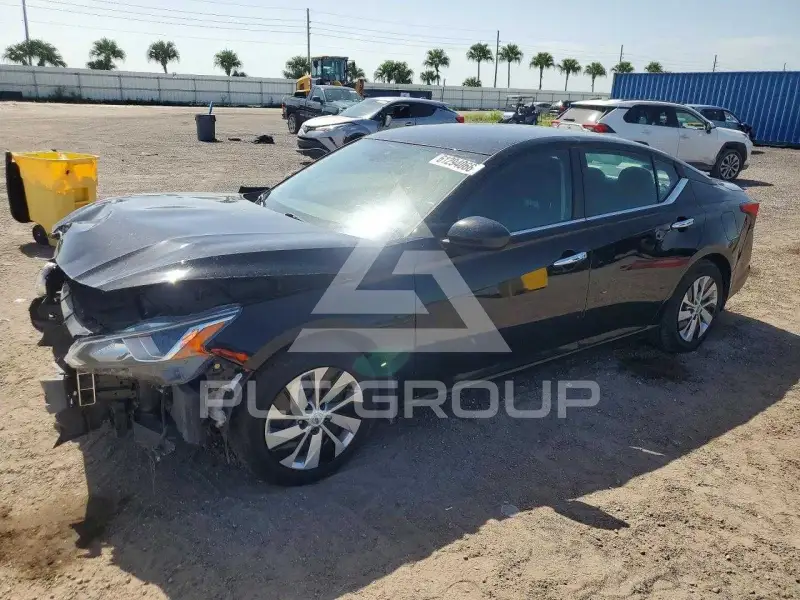 2021 Nissan ALTIMA photo