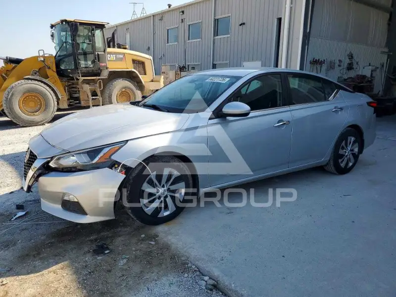 2021 Nissan ALTIMA фото