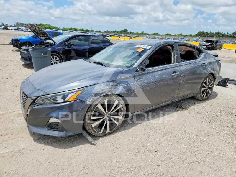 2021 Nissan ALTIMA photo