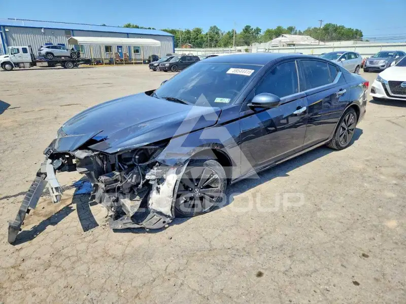 2021 Nissan ALTIMA photo