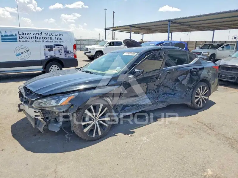 2021 Nissan ALTIMA photo