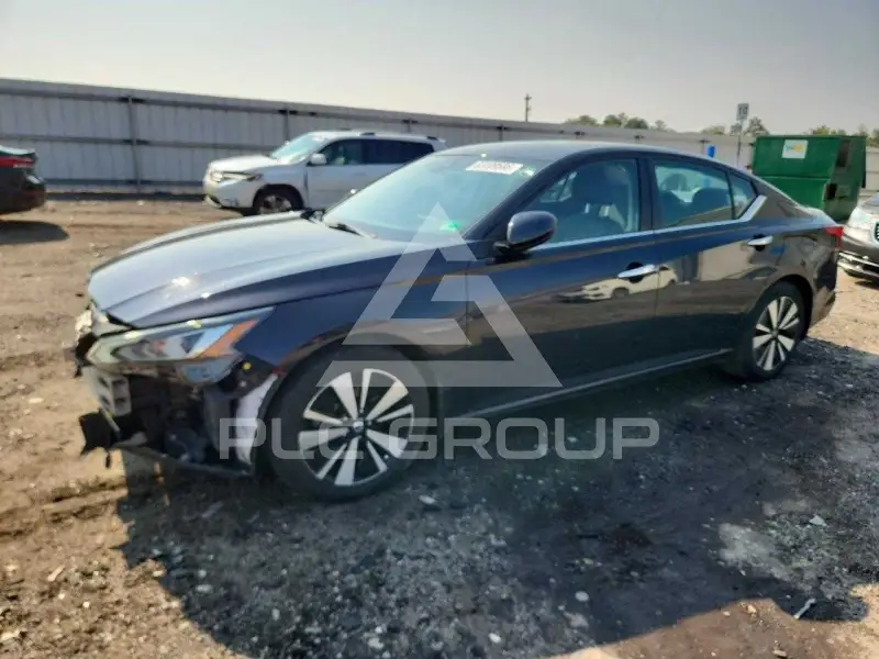 2021 Nissan ALTIMA photo