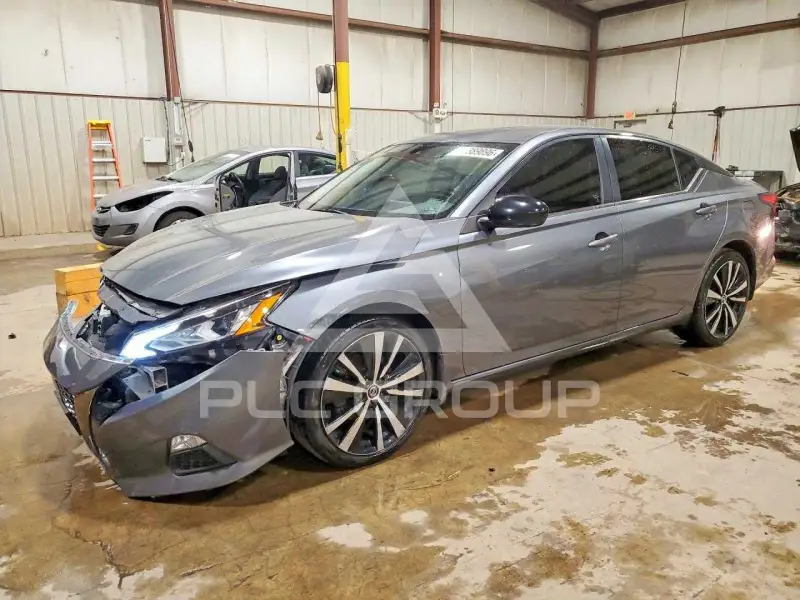 2021 Nissan ALTIMA photo