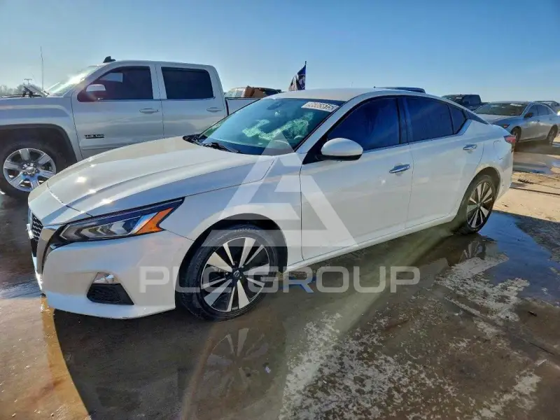 2021 Nissan ALTIMA photo