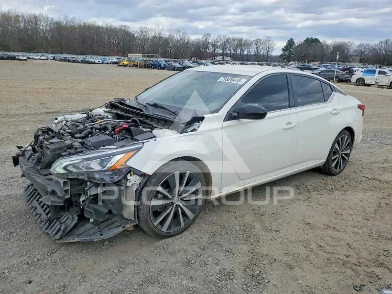 2021 Nissan ALTIMA photo