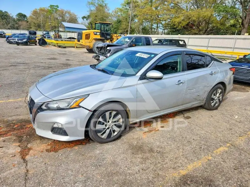 2021 Nissan ALTIMA photo