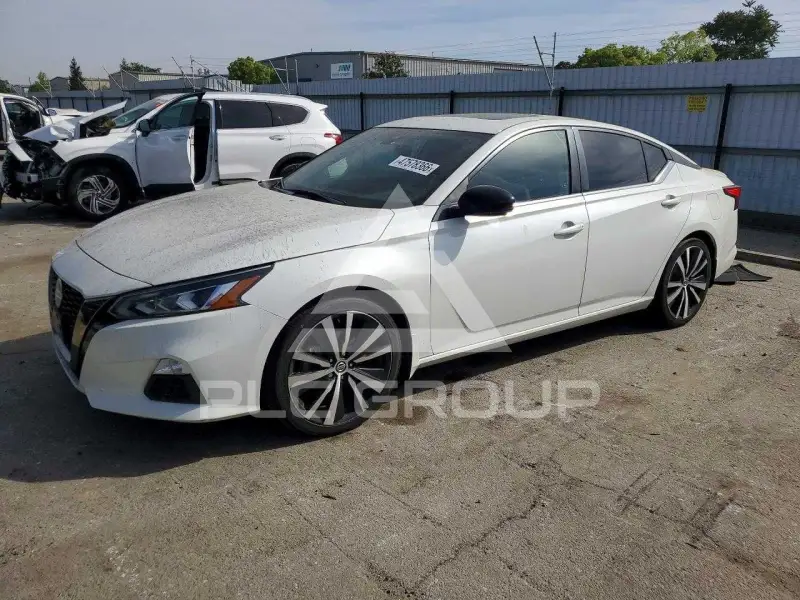 2021 Nissan ALTIMA photo