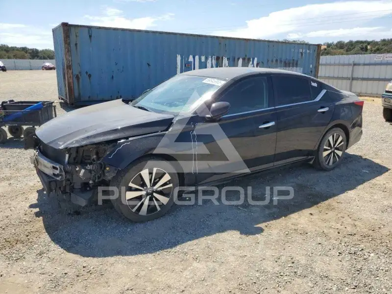 2021 Nissan ALTIMA photo